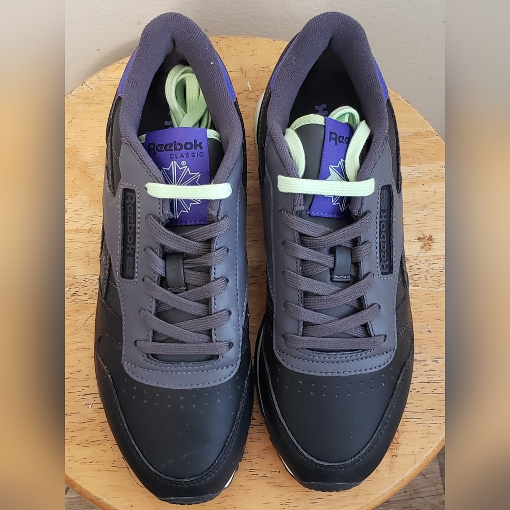 Reebok Womans Classic Suede & Leather Dark Grey Athletic Sneakers - Picture 3 of 6